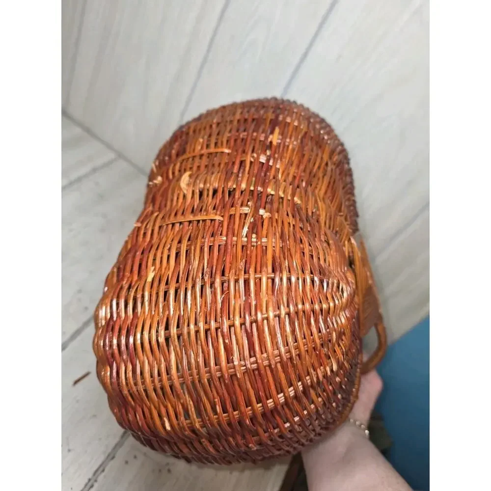 VTG Primitive New England Splint Wood Lidded Buttocks Basket Two Compartment